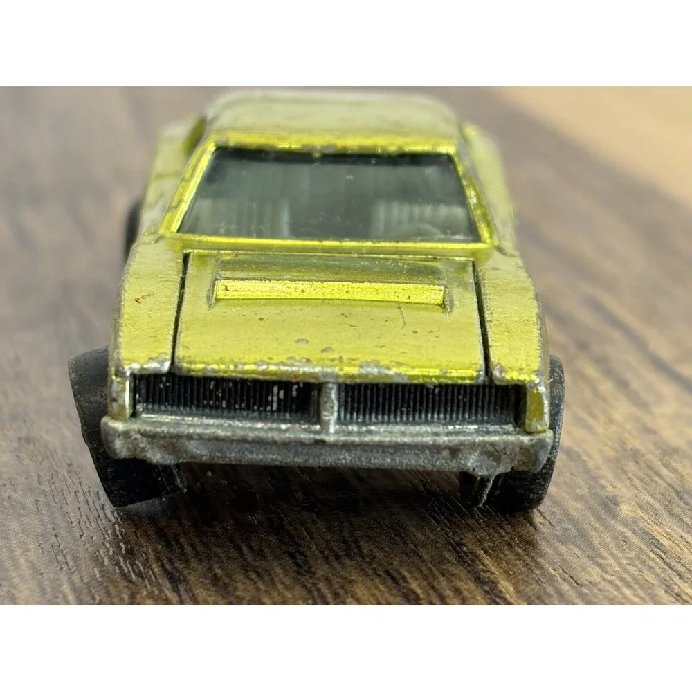Hot Wheels Redline CUSTOM CHARGER Lime Green US White Interior Very Nice !!!
